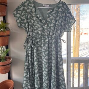 Piper & Scoot Green Floral Midi Dress